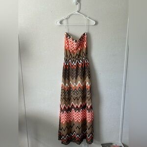 Hot Swag | Chevron Patterned Maxi Dress | Size Small
